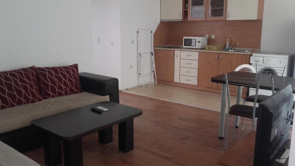Global Ville Apartcomplex Sunny Beach Esterno foto