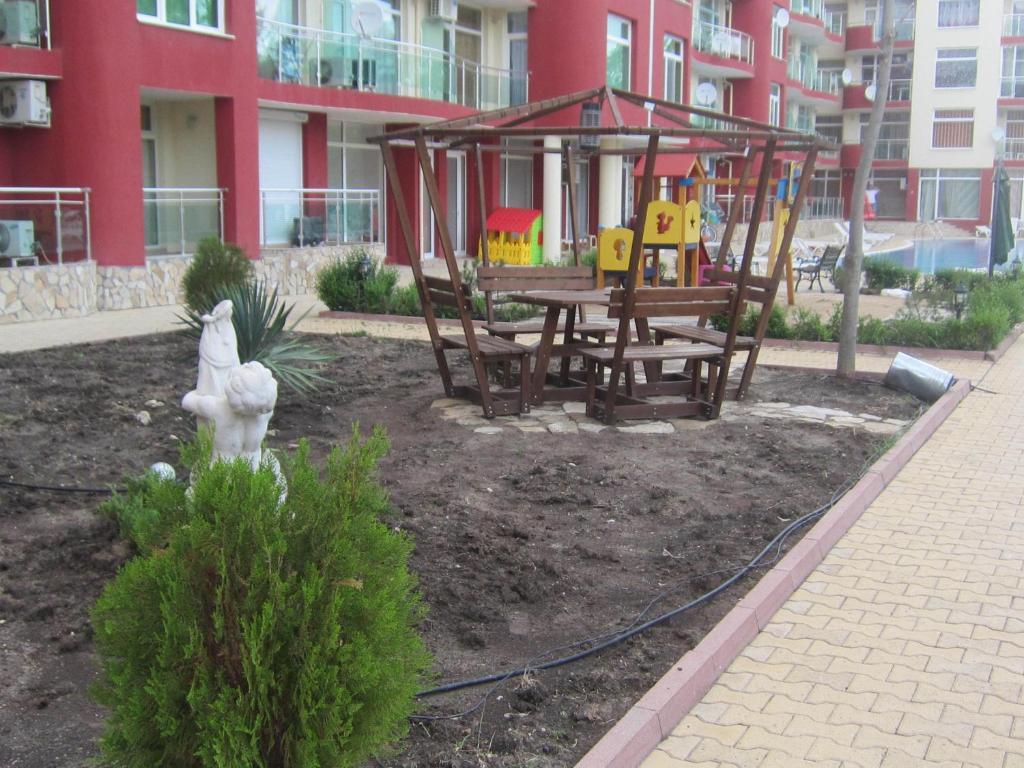 Global Ville Apartcomplex Sunny Beach Esterno foto